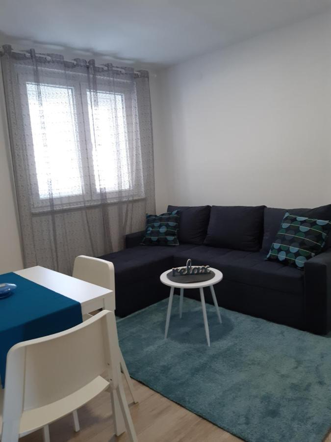 Neda Apartment *